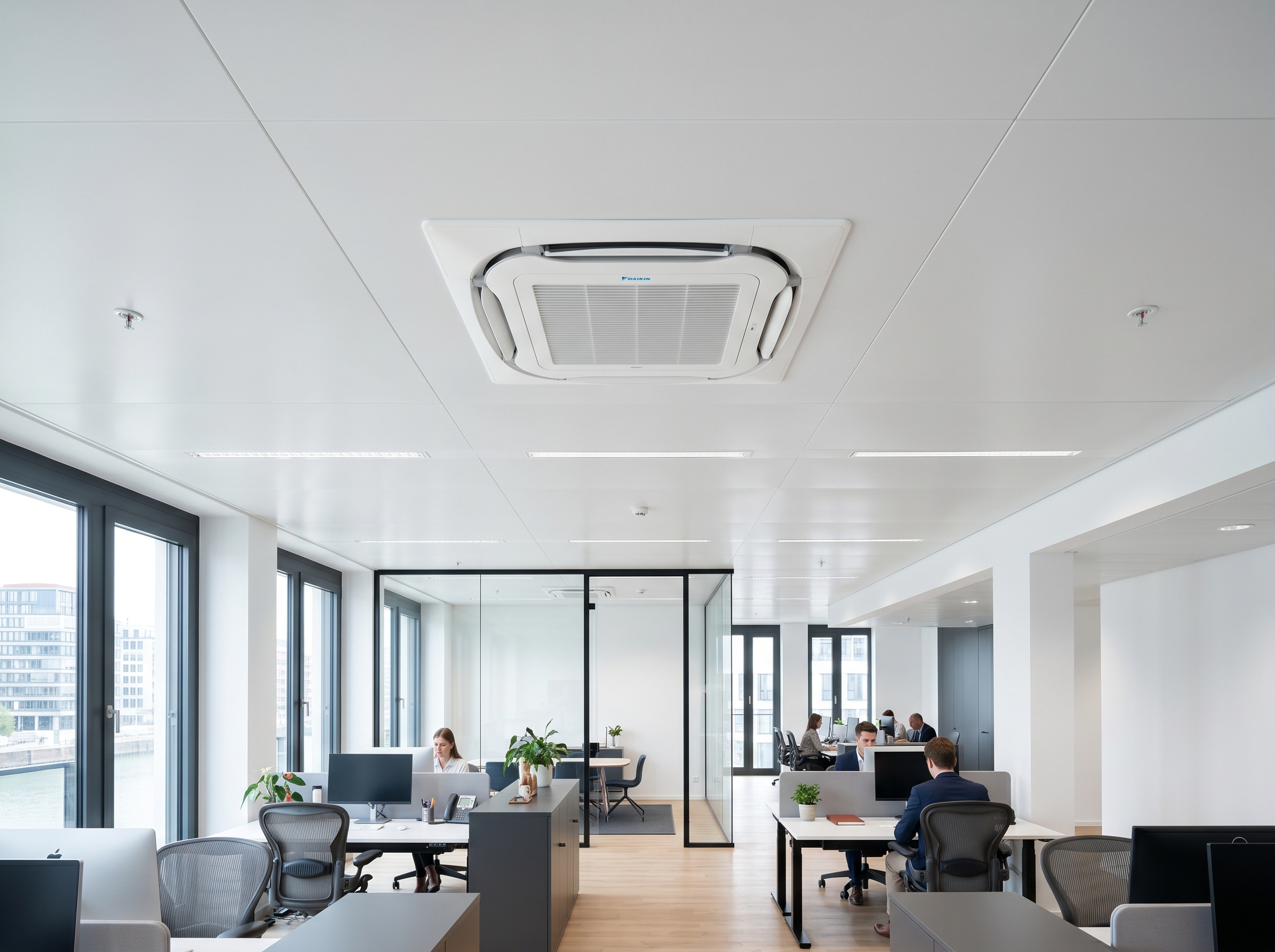 Klimatisierter Bürokomplex mit Deckenkassetten in Düsseldorf